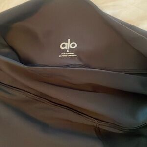 Alo Yoga  small black leggings